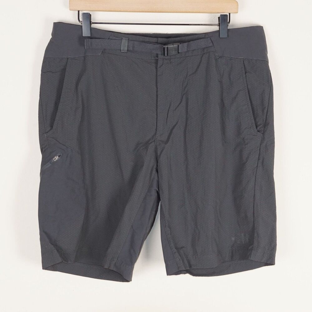 The North Face Gray Nylon Belted Unlined Shorts Mens Sz 36
